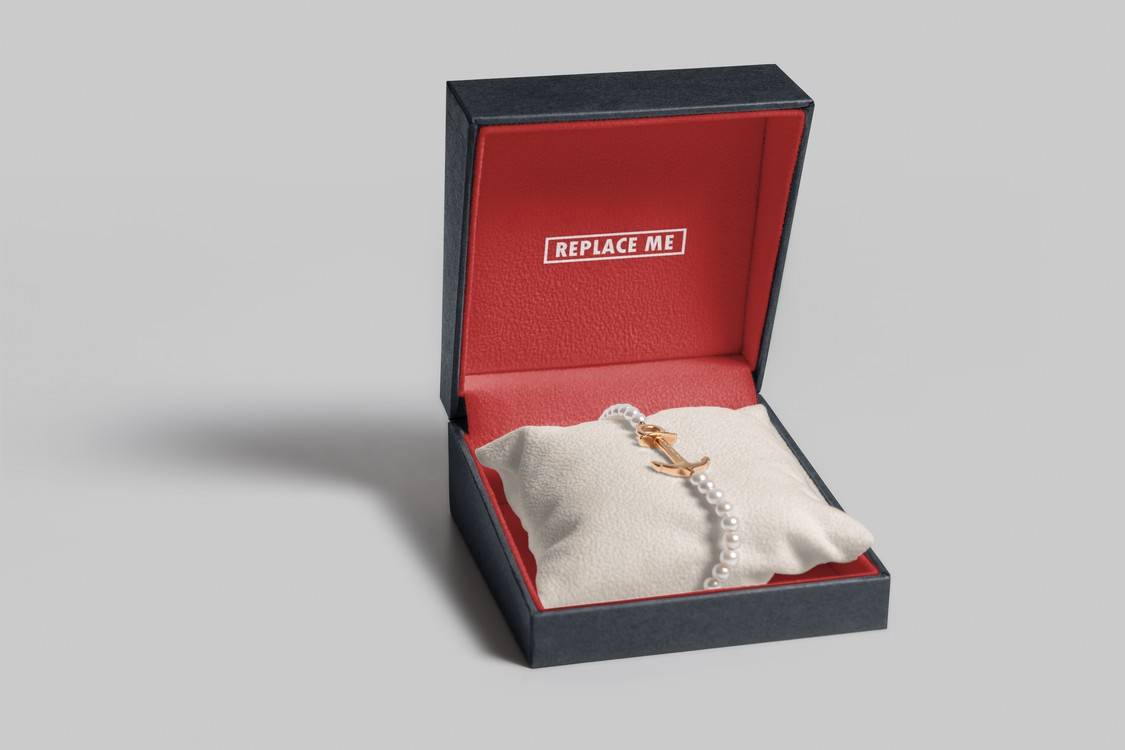 珠宝包装盒设计图psd样机智能贴图模板